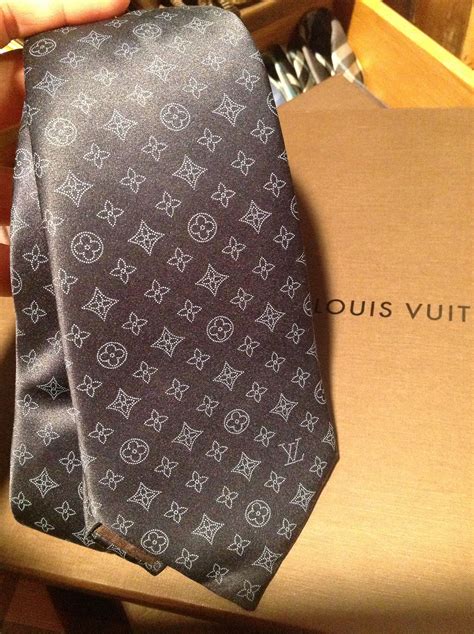 louis vuitton pocket square replica|louis vuitton necktie.